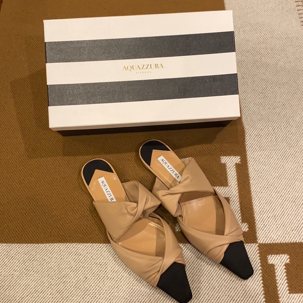Aquazzura twist flat mules